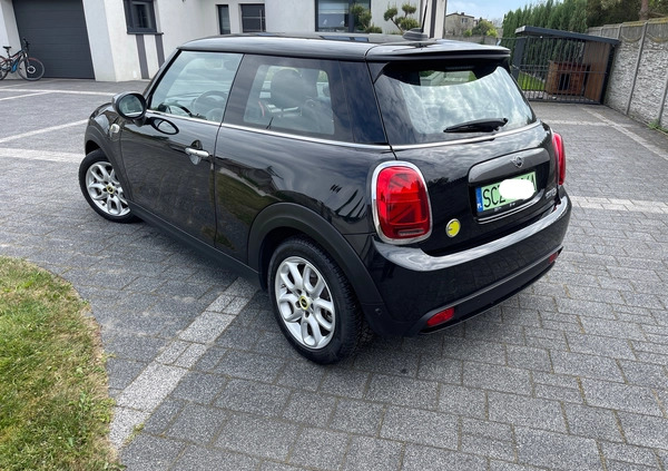 MINI Cooper cena 88558 przebieg: 13000, rok produkcji 2021 z Częstochowa małe 704